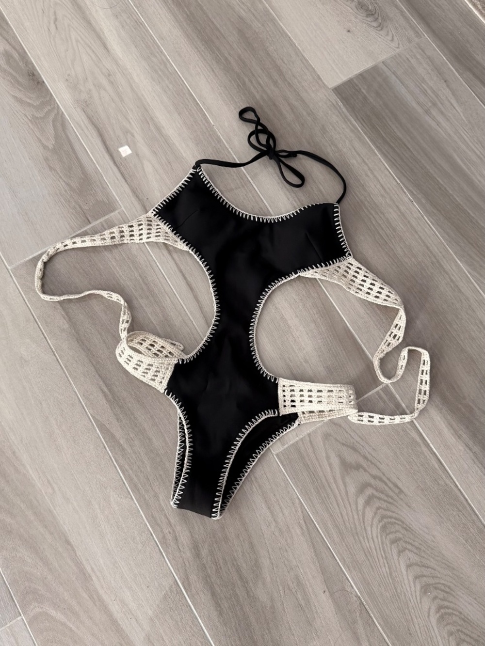 One piece black swimsuit Victoria’s Secret - Picture 2 of 5